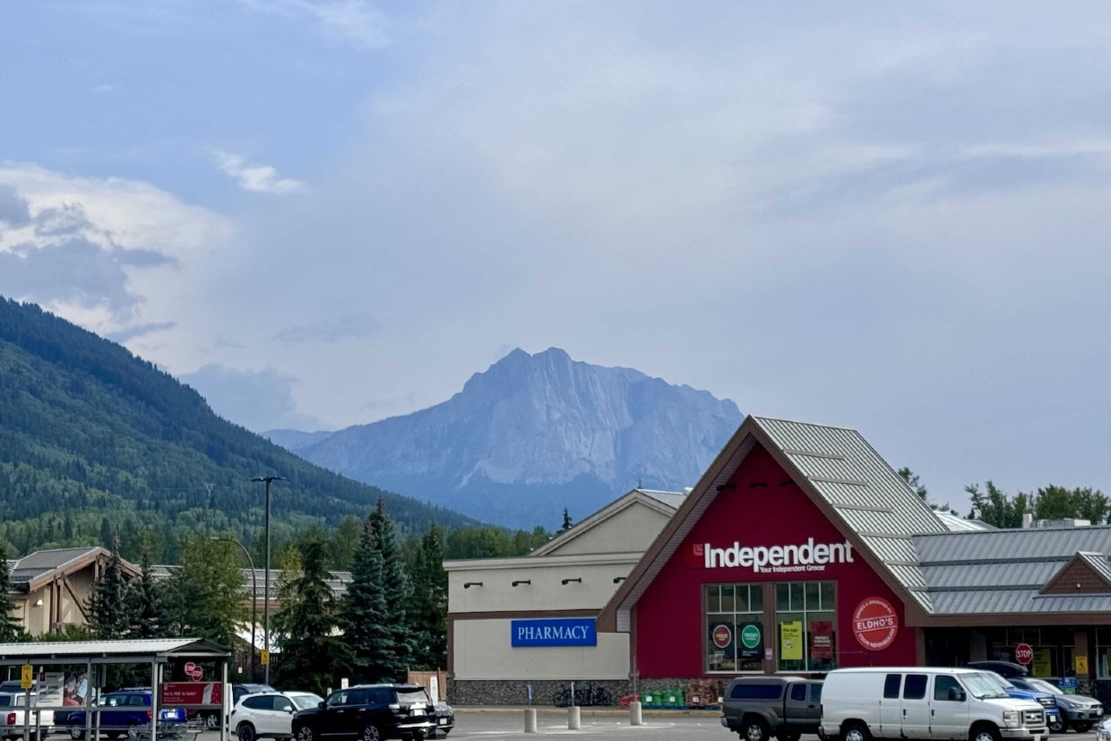 Mt Hosmer, looking north. 8.50am, Friday, August 15th, 2025.