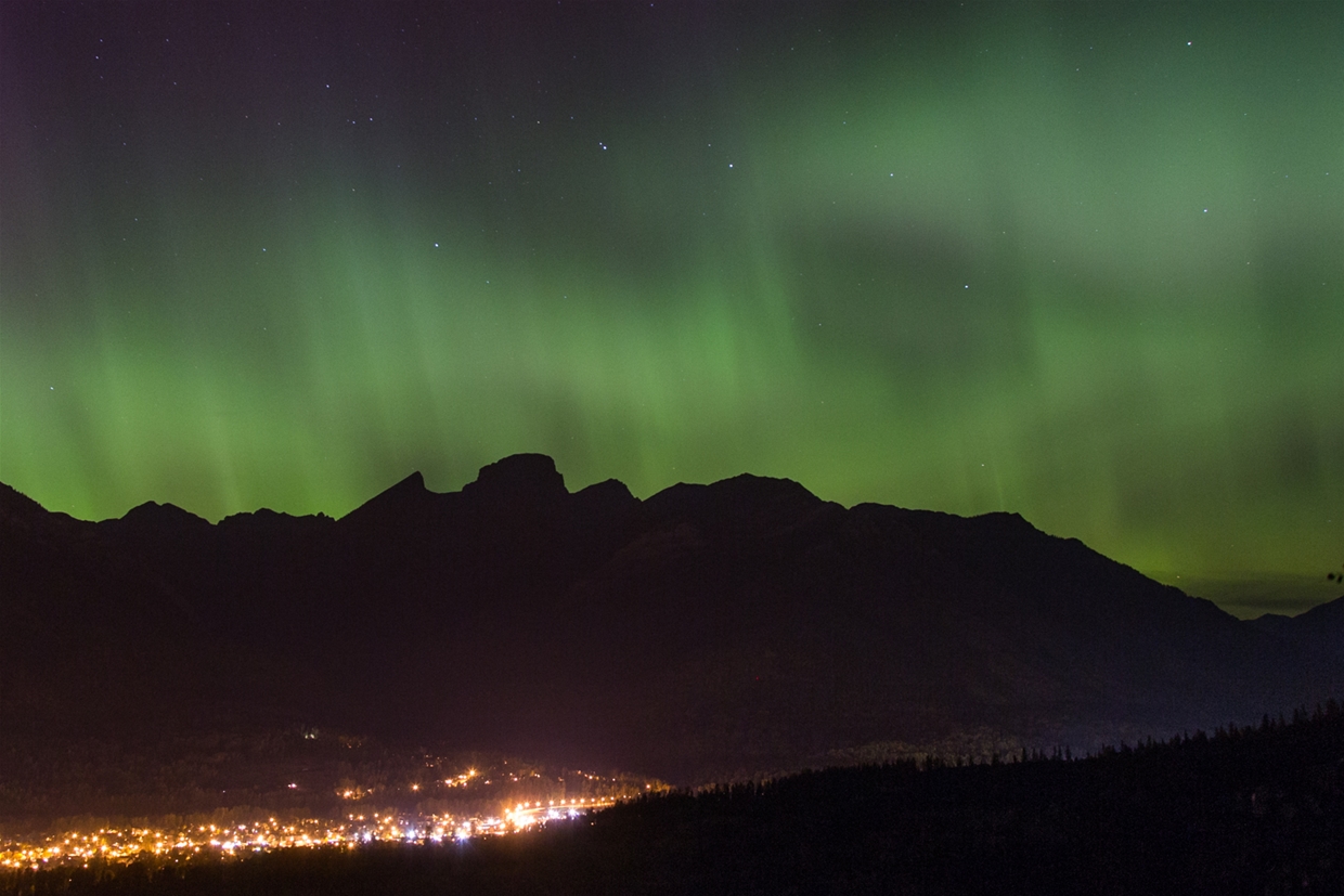 Northern Lights over Fernie - 28th Sept 2017