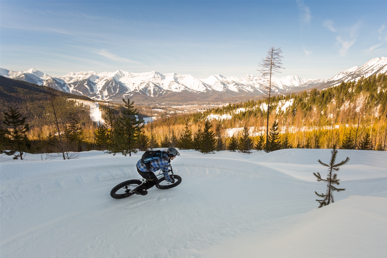 Fatbiking on Contra