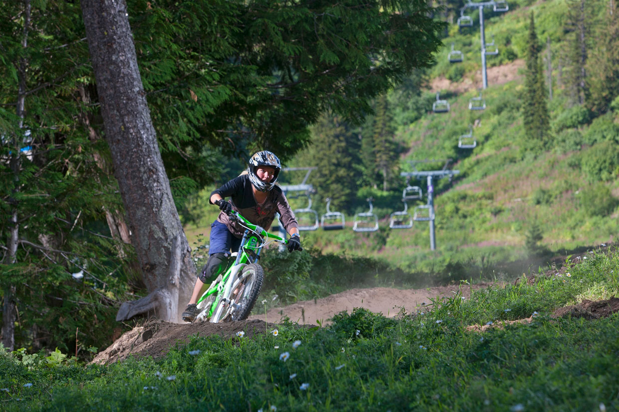 Downhilll biking