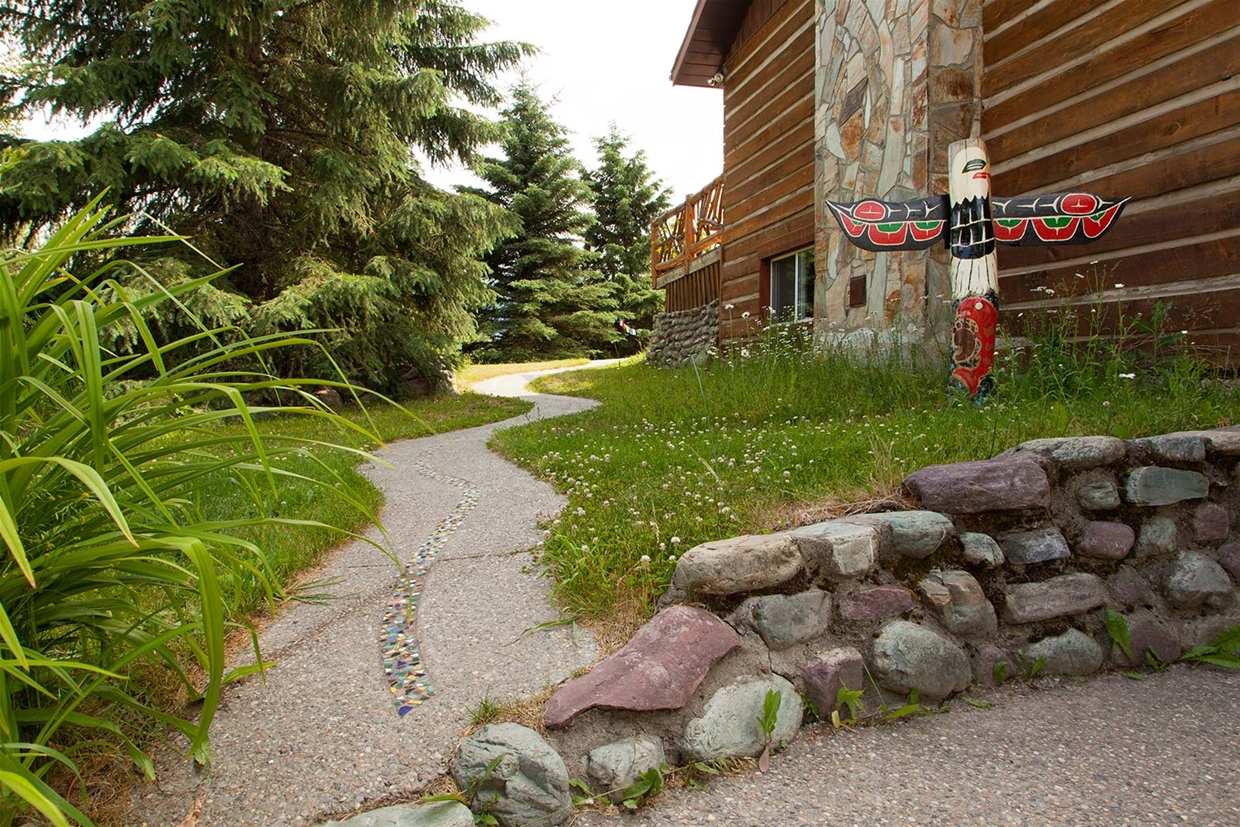 Hideaway Lodge