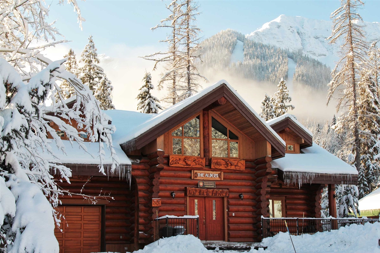 6 Bedrooms | Hot Tub | Pool Table | Ski In/Out
