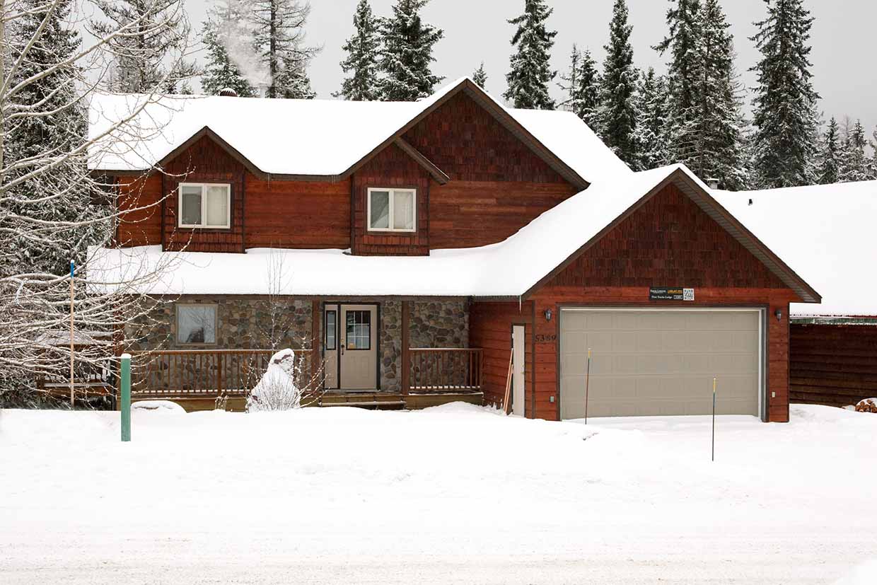 First Tracks Lodge