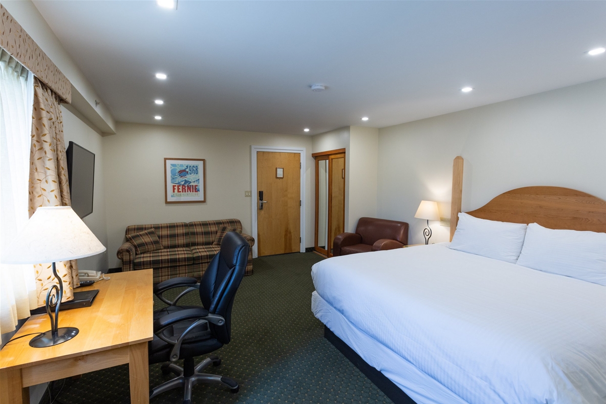 Classic King Guest Room Park Place Lodge