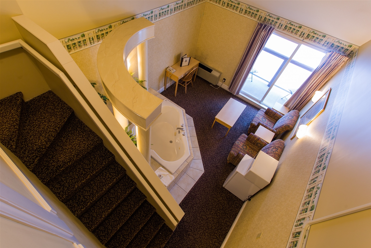 Jacuzzi Suite
