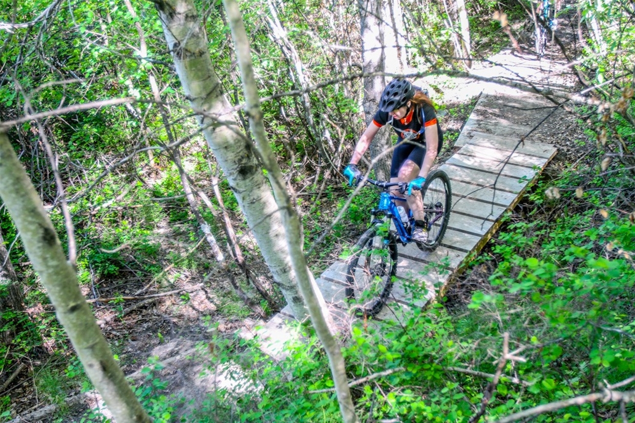 Fernie Bike Guides - Based out of The Guides Hut 